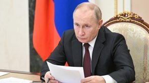 بوتين يوقع مرسوم آلية سداد ثمن الغاز بالروبل للدول غير الصديقة