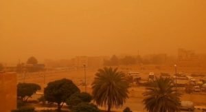 العاصفة الغبارية تجدد نشاطها في دير الزور.. محافظ دير الزور لـ "سونا نيوز" فرق الطوارئ في حالة استنفار