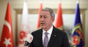 وزير الدفاع التركي: أنقرة ستواصل الاتصالات مع دمشق