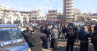 توتر واحتجاجات في مدينة الرقة تخللها طرد عناصر "قسد" وحرق مقارهم!