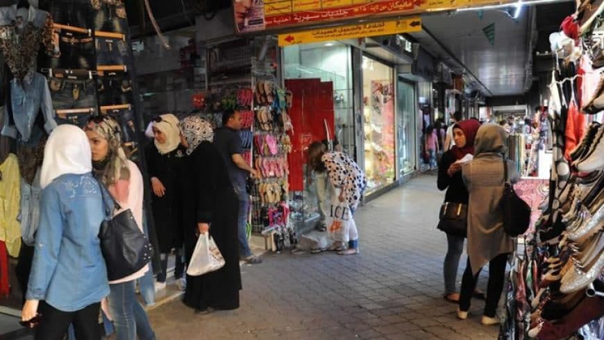 لباس العيد يرتفع لأكثر من 150 % عن الموسم الماضي في اللاذقية
